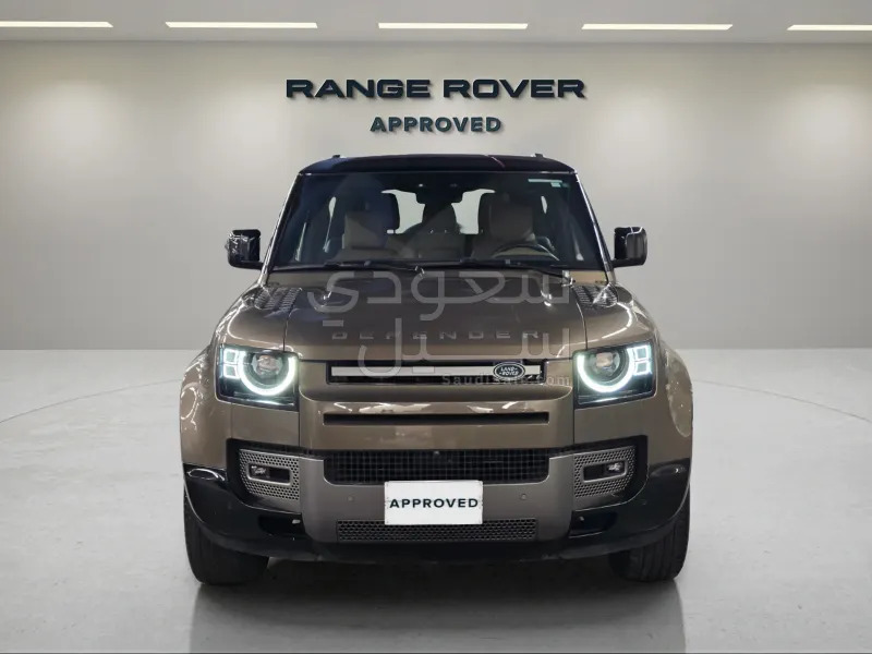 2025 لاند روفر ديفيندر اتش اس اي