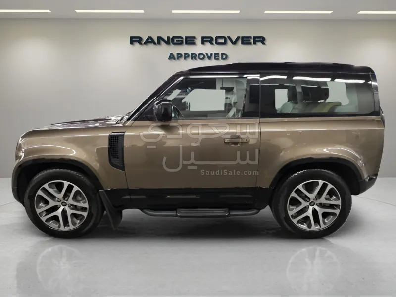 2025 لاند روفر ديفيندر اتش اس اي
