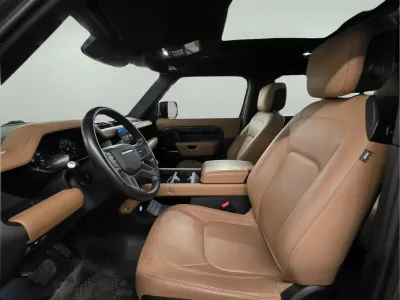 2025 لاند روفر ديفيندر اتش اس اي