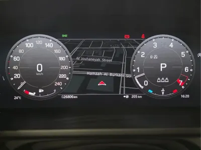 2025 لاند روفر ديفيندر اتش اس اي