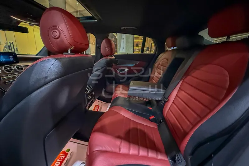 2021 مرسيدس - بنز جي إل سي 200