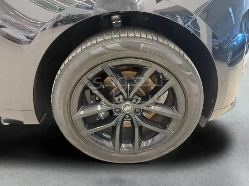 2023 لاند روفر رينج روفر سبورت اتش اس اي