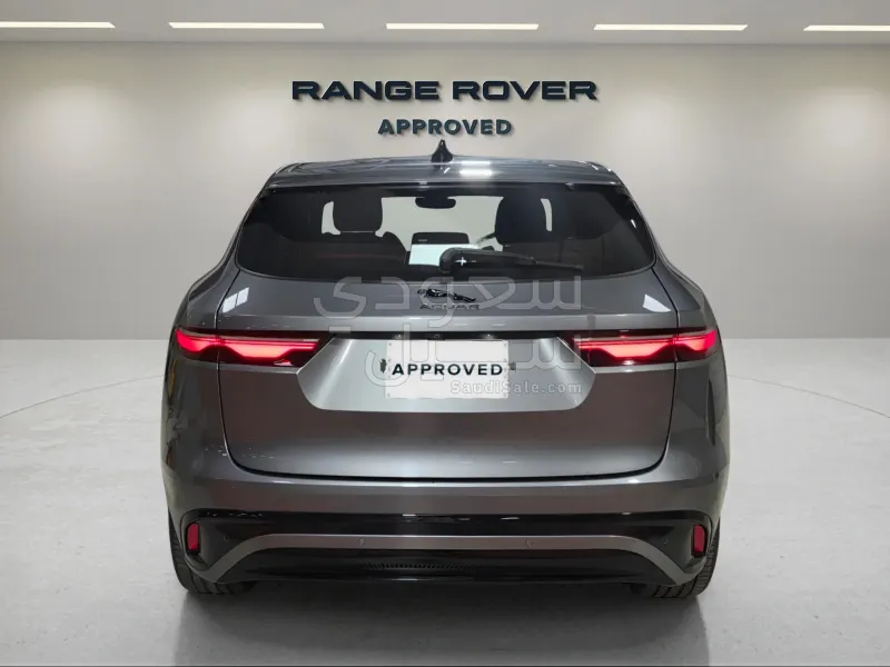 2024 جاكوار اف-بيس ار دايناميك