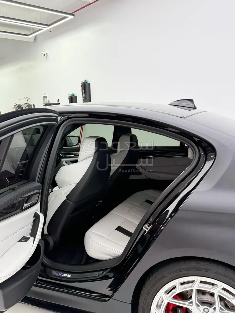 2023 BMW M Series M5 Competition Package