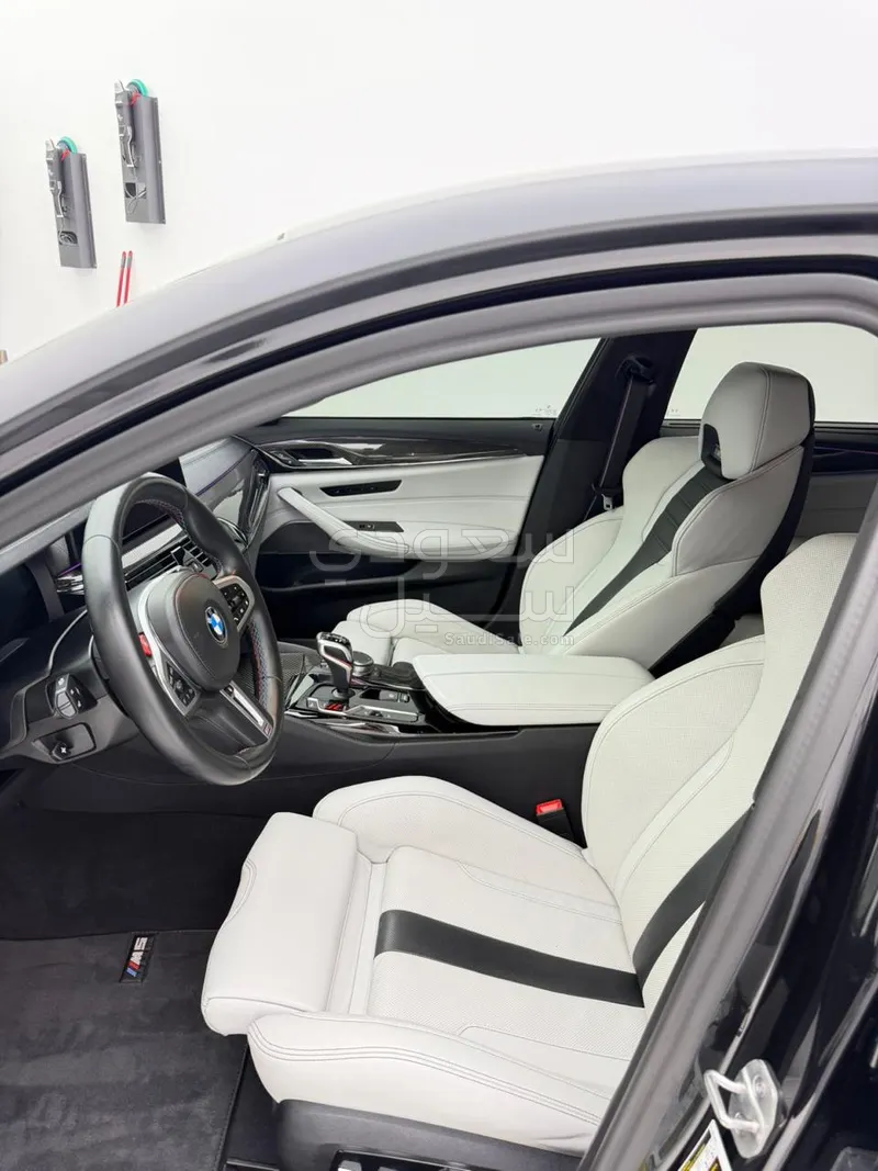 2023 BMW M Series M5 Competition Package