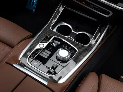 2025 بي ام دبليو الفئة اكس 7 إم كت