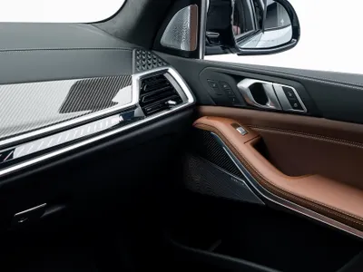 2025 بي ام دبليو الفئة اكس 7 إم كت