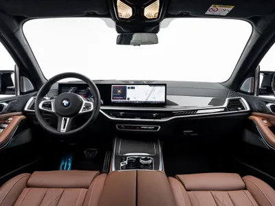 2025 بي ام دبليو الفئة اكس 7 إم كت