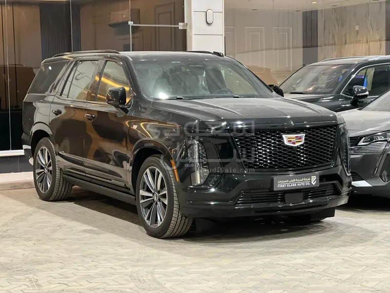 2025 كاديلاك اسكاليد سبورت