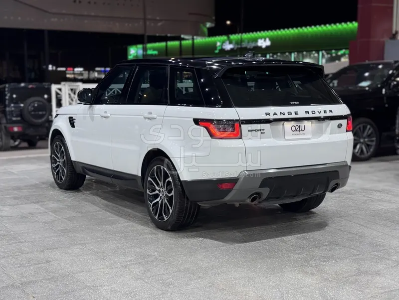 2020 لاند روفر رينج روفر سبورت اس اي