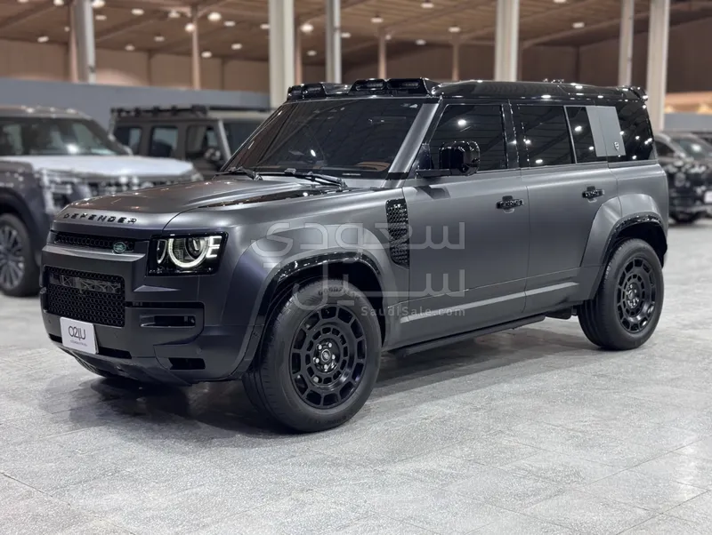 2023 لاند روفر ديفيندر