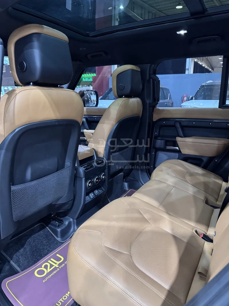 2023 لاند روفر ديفيندر