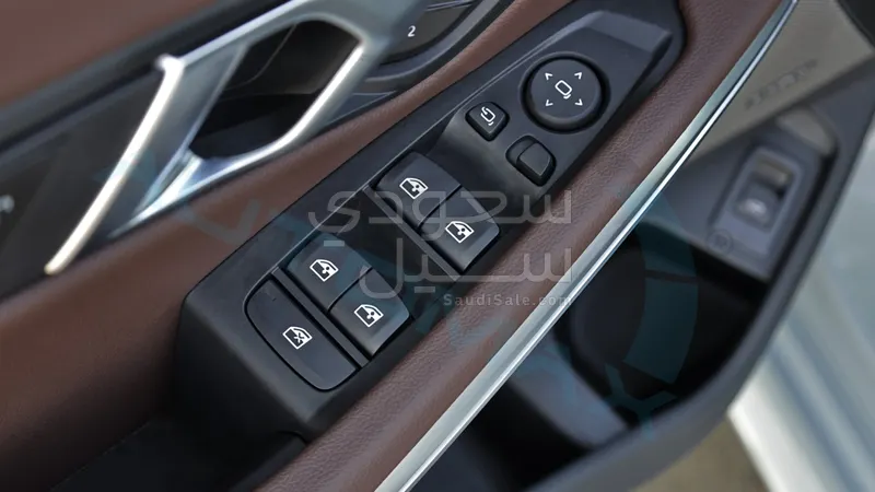 2025 بي ام دبليو الفئة الثالثة 330 أي