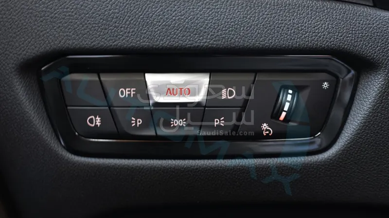 2025 بي ام دبليو الفئة الثالثة 330 أي