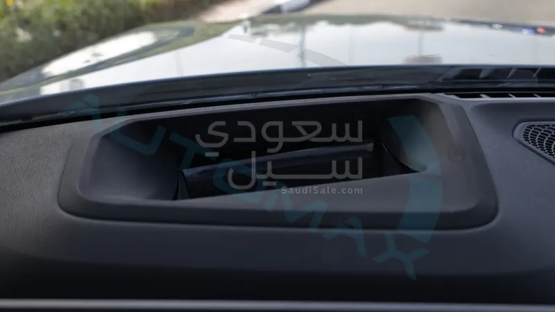 2025 بي ام دبليو الفئة الثالثة 330 أي