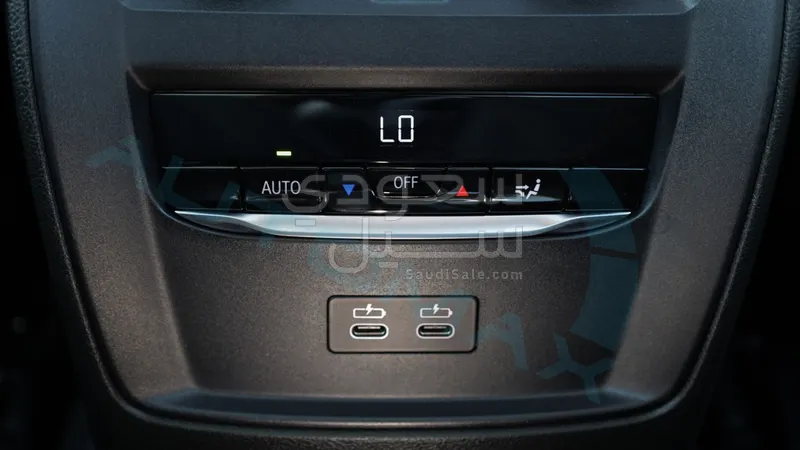 2025 بي ام دبليو الفئة الثالثة 330 أي