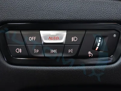 2025 بي ام دبليو الفئة الثالثة 330 أي