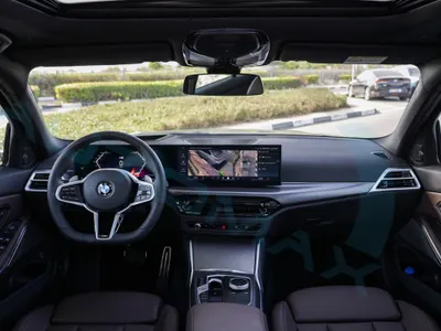 2025 بي ام دبليو الفئة الثالثة 330 أي