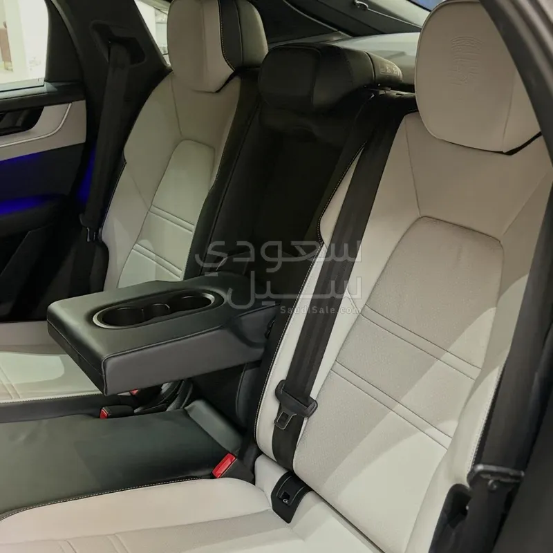 2024 Porsche Cayenne Coupe