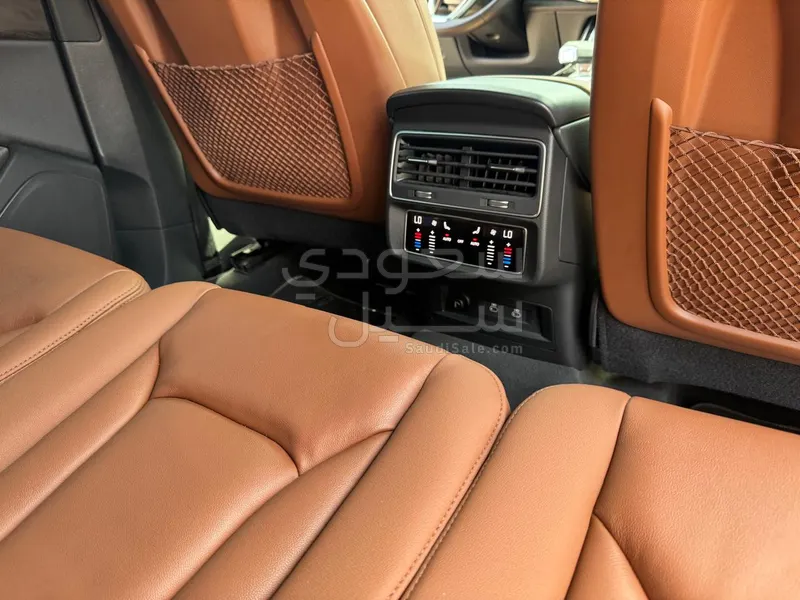 2022 اودي كيو 7 اس لاين