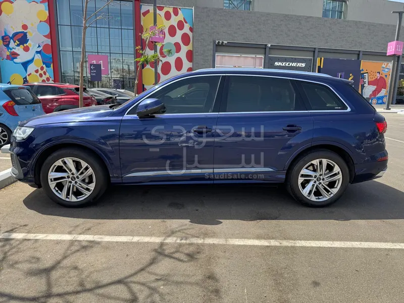 2022 اودي كيو 7 اس لاين