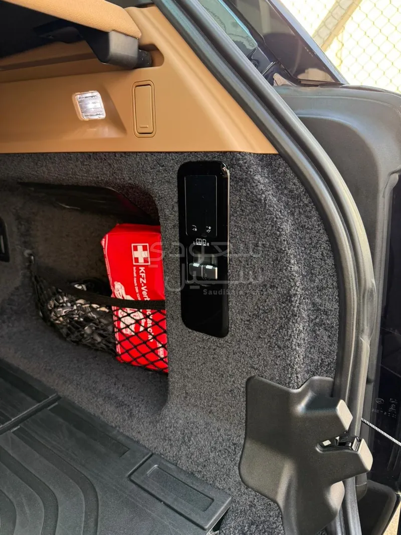 2023 لاند روفر رينج روفر اتش اس اي