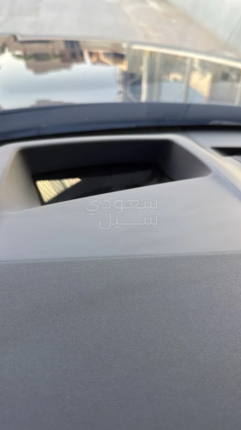 2023 لاند روفر رينج روفر اتش اس اي