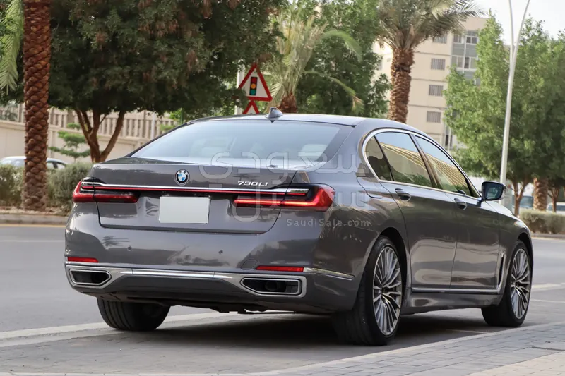 2020 بي ام دبليو الفئة السابعة 730 إل أي