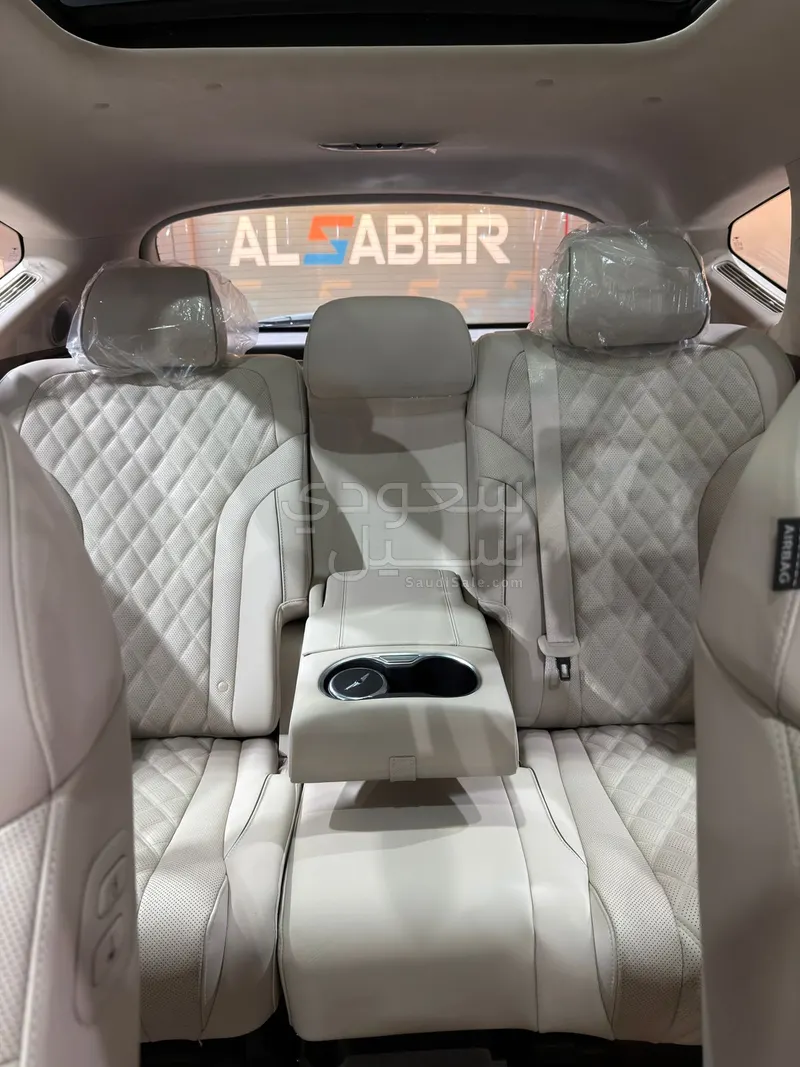 2022 جينيسيس جي في 80