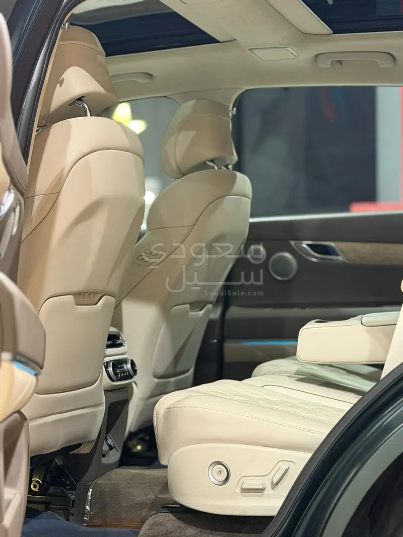 2022 جينيسيس جي في 80