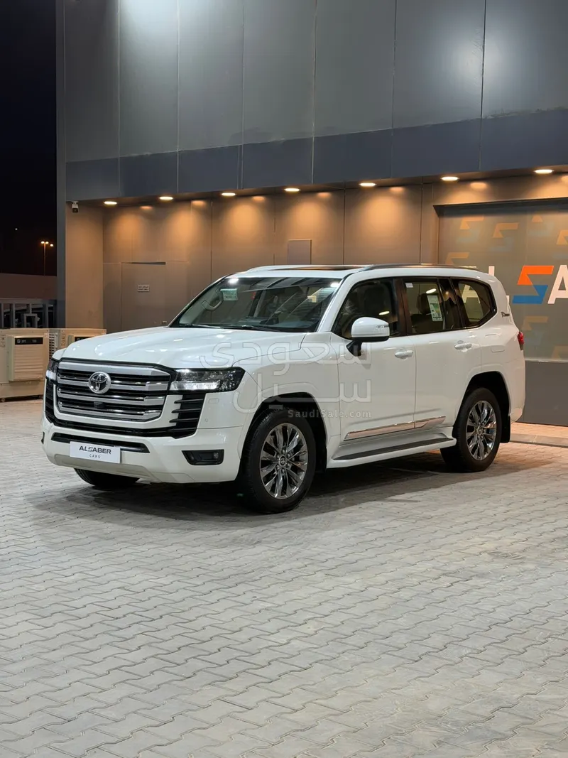 2022 تويوتا لاند كروزر جي اكس ار4