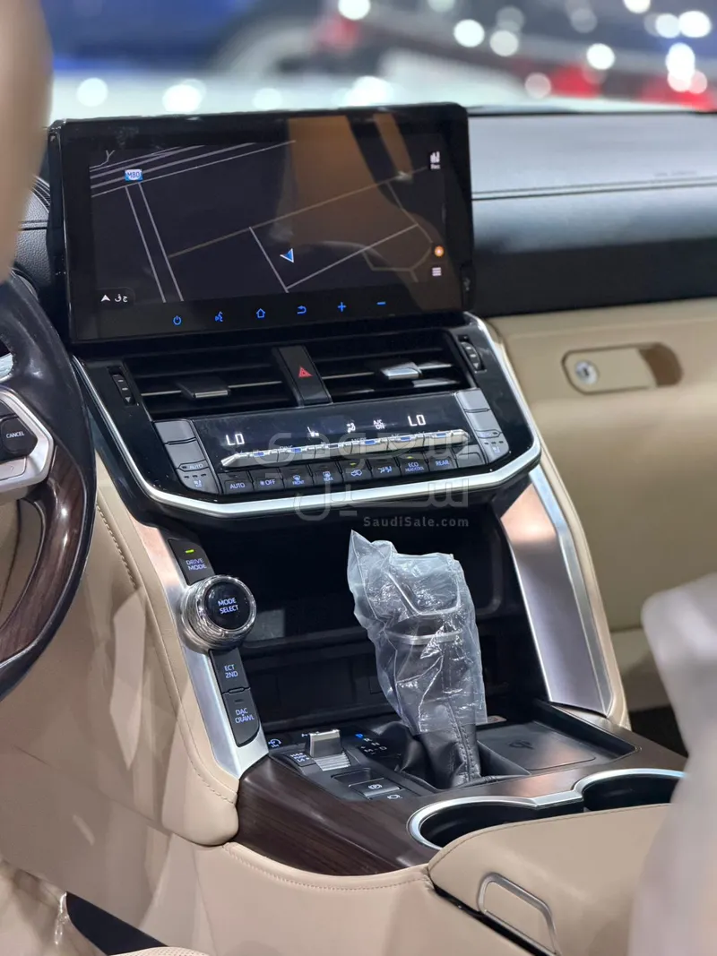 2022 تويوتا لاند كروزر جي اكس ار4