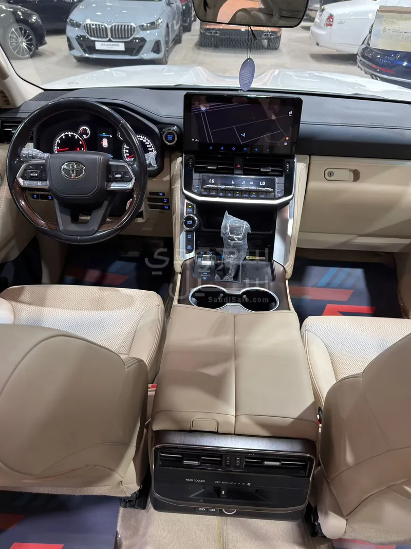 2022 تويوتا لاند كروزر جي اكس ار4