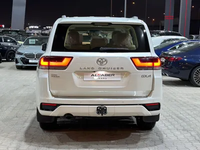 2022 تويوتا لاند كروزر جي اكس ار4