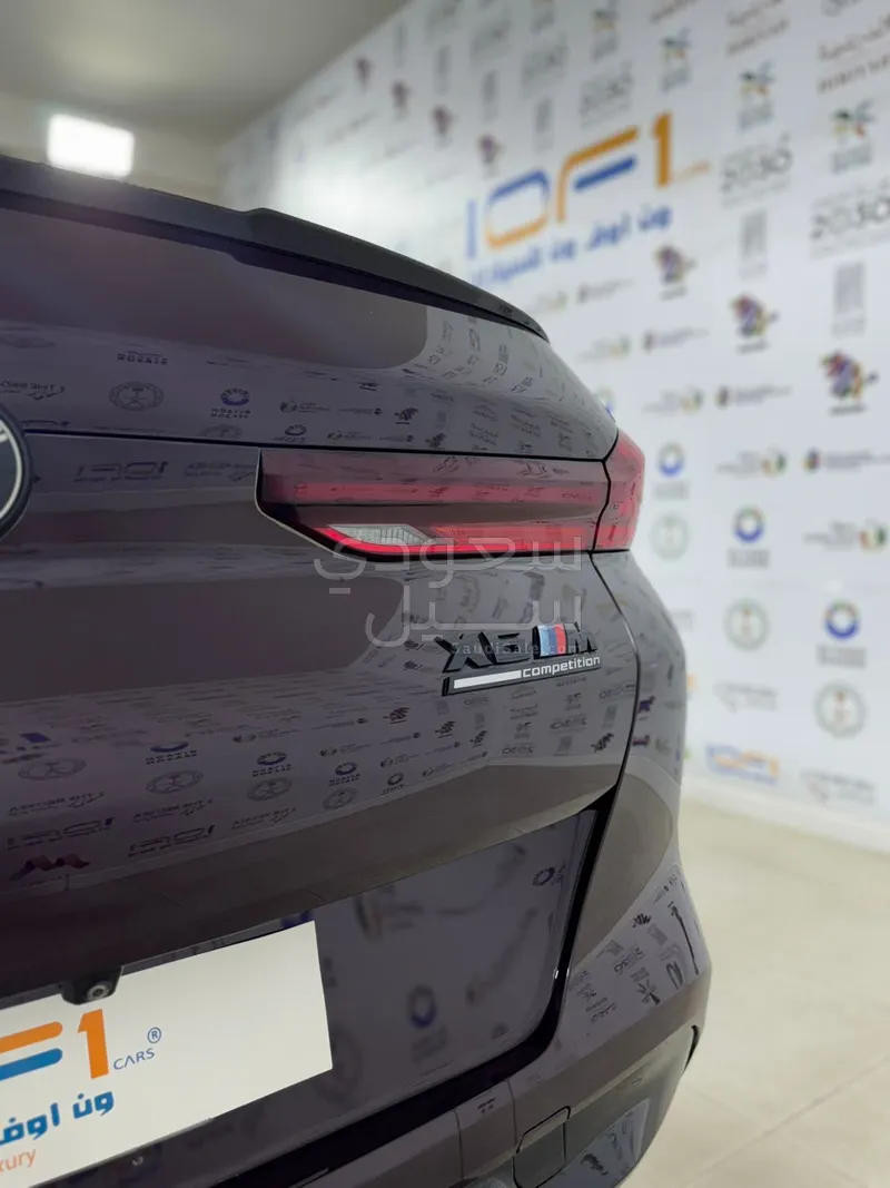 2022 بي ام دبليو الفئة اكس 6 إم كومبيتيشن