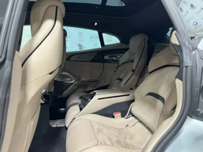 2025 فيراري بوروسانجوي