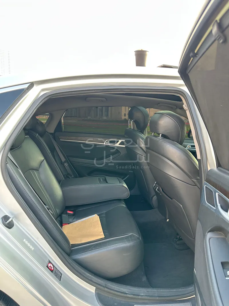 2017 جينيسيس جي 80