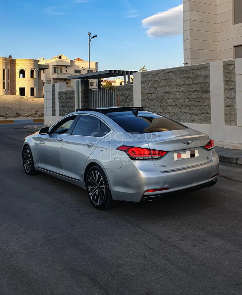 2017 جينيسيس جي 80