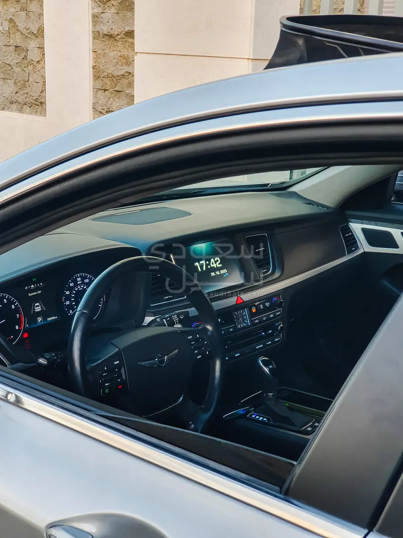 2017 جينيسيس جي 80