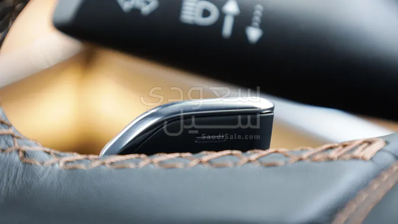 2025 جييب جراند شيروكي ساميت