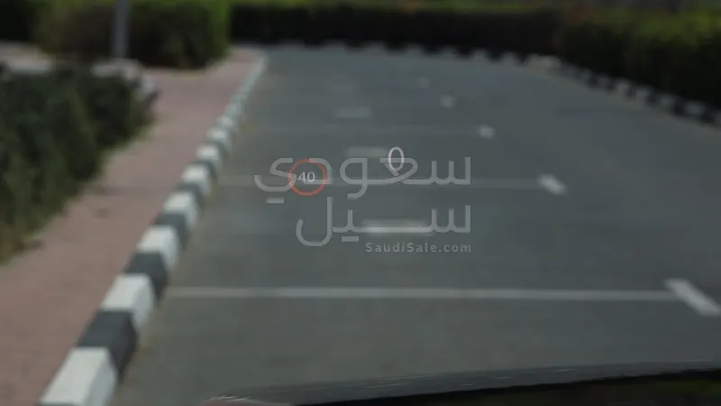 2025 جييب جراند شيروكي ساميت