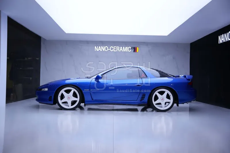 2009 متسوبيشي 3000جي تي في ار 4