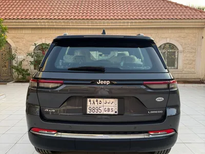 2025 جييب جراند شيروكي لاريدو