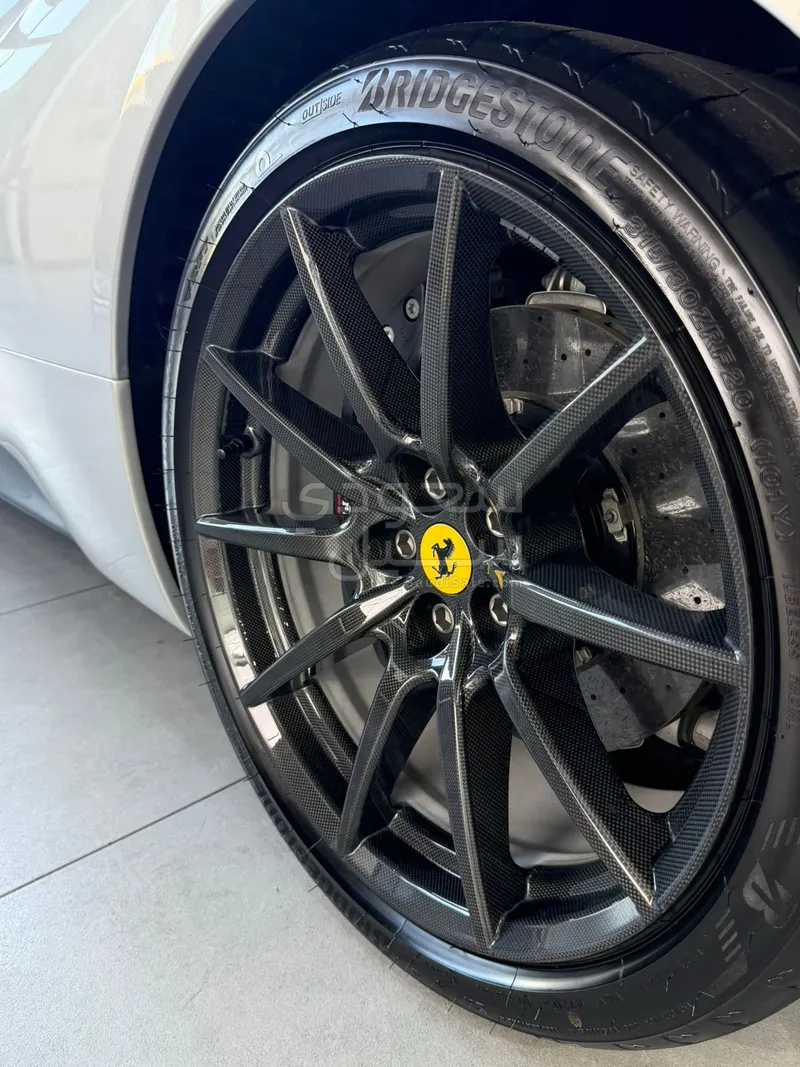 2022 فيراري اس اف 90 سبايدر