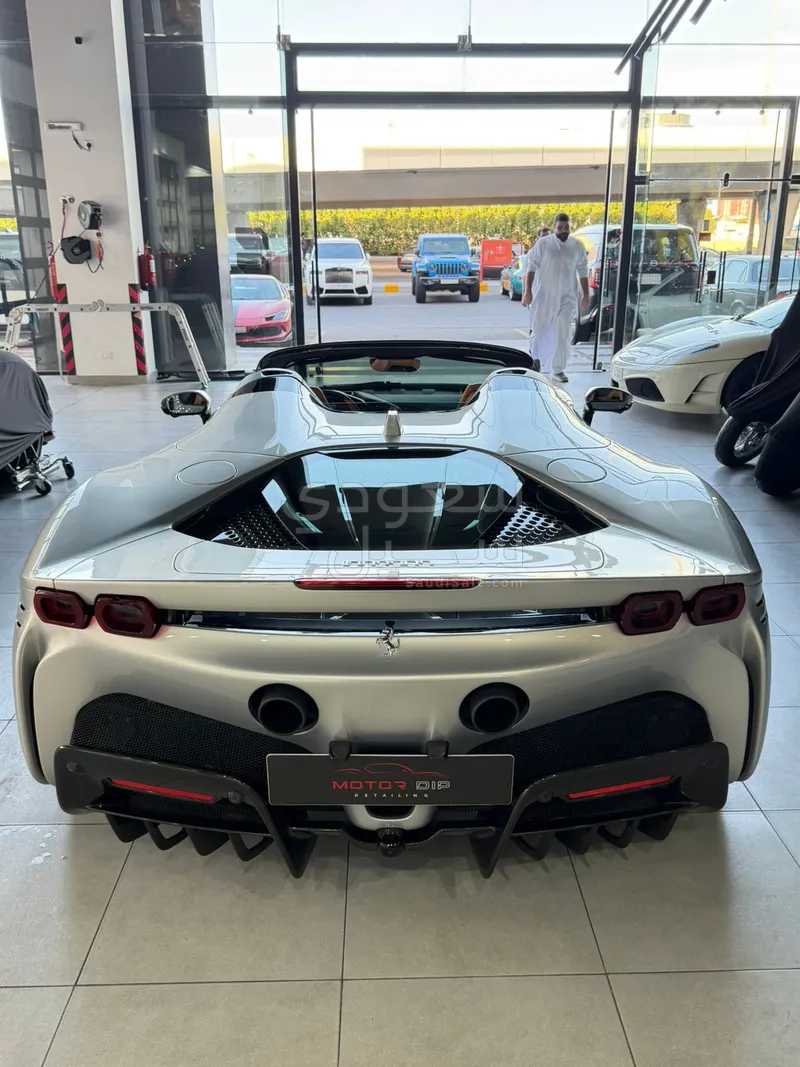 2022 فيراري اس اف 90 سبايدر