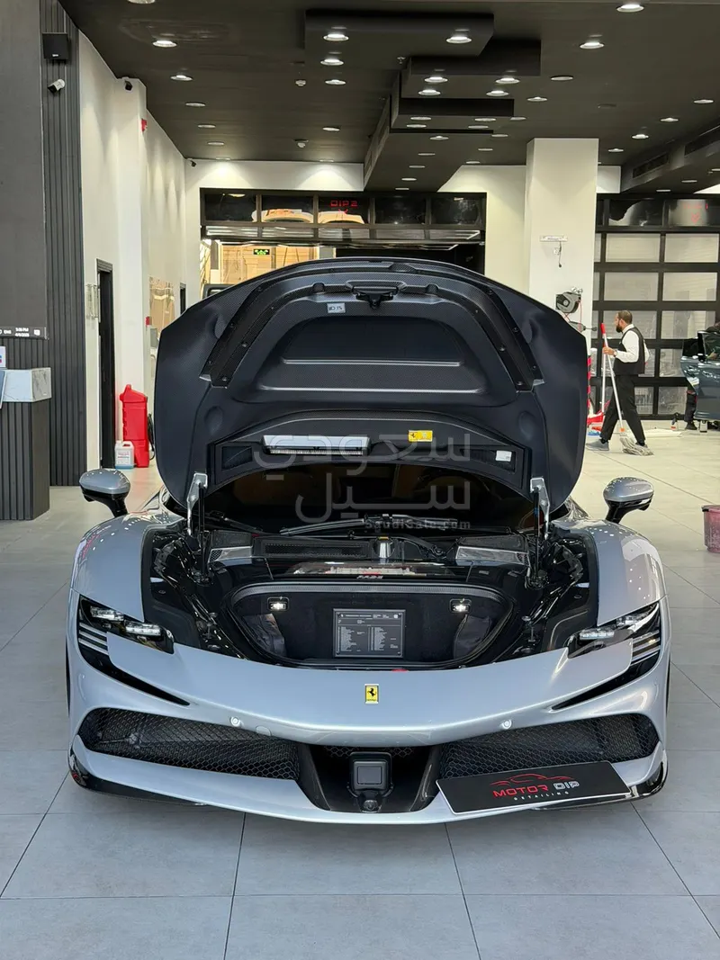 2022 فيراري اس اف 90 سبايدر