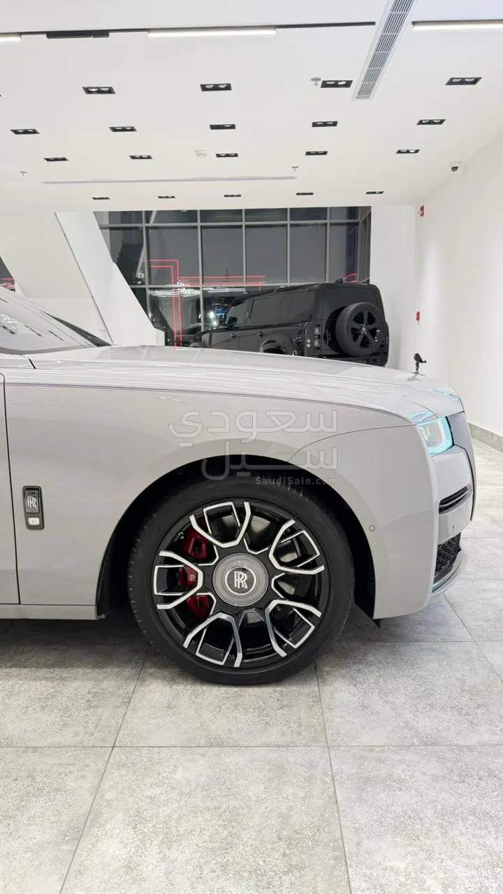 2022 رولز رويس قوست بلاك بادج