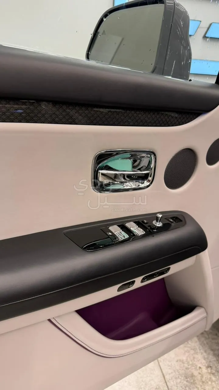 2022 رولز رويس قوست بلاك بادج