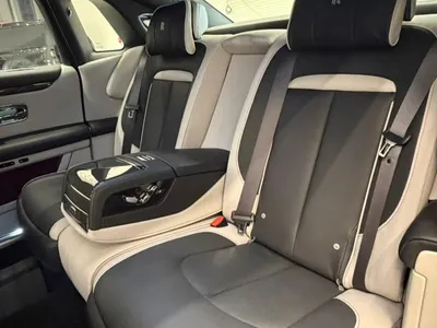 2022 رولز رويس قوست بلاك بادج