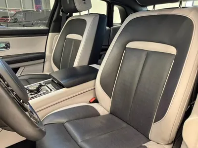 2022 رولز رويس قوست بلاك بادج